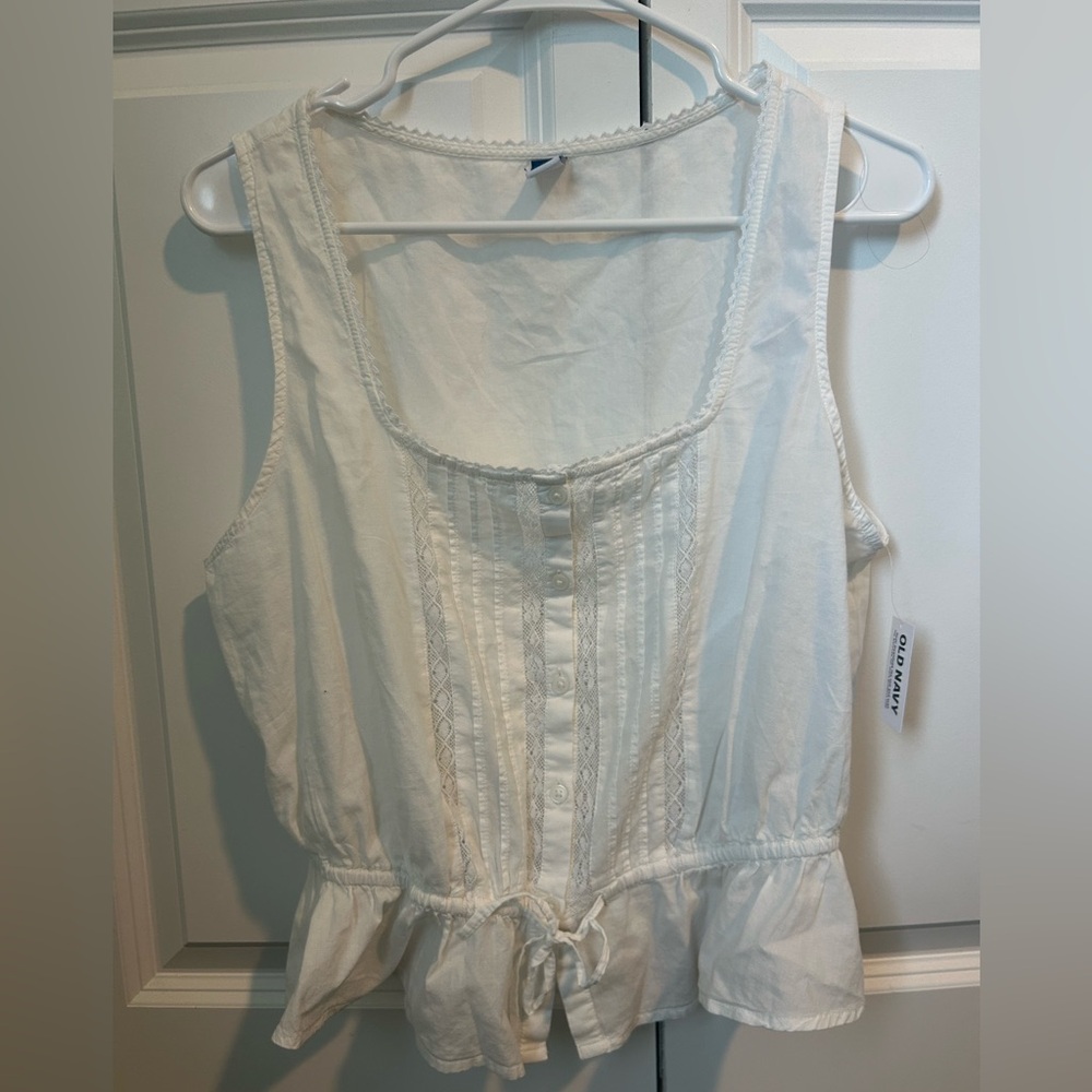 NWT- Old Navy White Sleeveless Top with Lace Detail